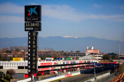 F1 Test Days 2013 Barcelone - Circuit de Catalunya - Les stands