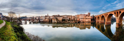 Panoramique rive droite du Tarn à Albi entre Pont Vieux et Pont Neuf - Frédéric Roustit