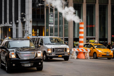 New York - Manhattan - Cars and steam