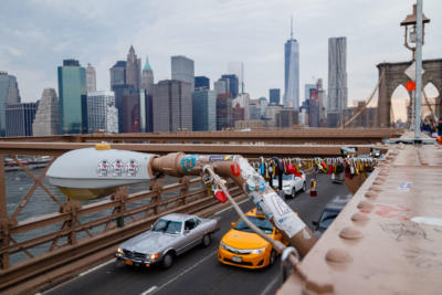 New York - Brooklyn Bridge and Manhattan skyline