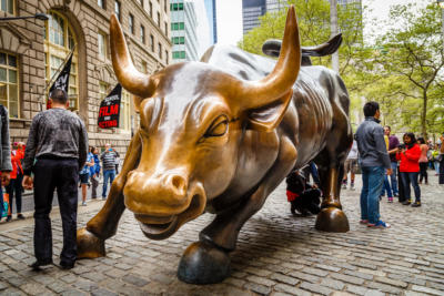 New York - Manhattan - Wall Street charging bull